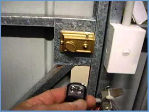  Waltham Lock And Locksmith Waltham, MA 781-519-7233