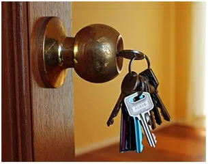  Waltham Lock And Locksmith Waltham, MA 781-519-7233